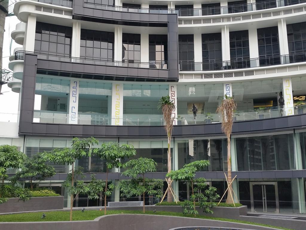 Milano Versace Suites Makati City ภายนอก รูปภาพ