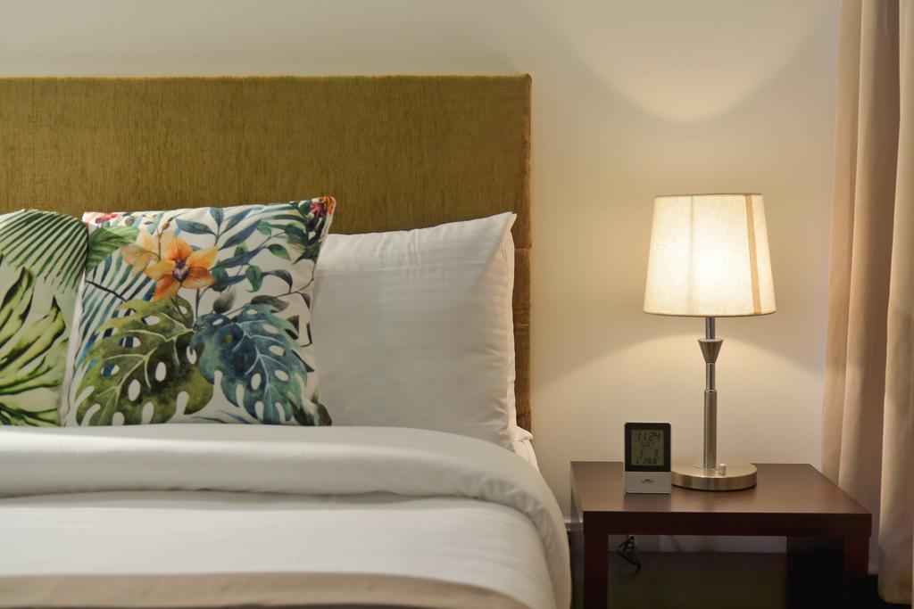 Milano Versace Suites Makati City ภายนอก รูปภาพ