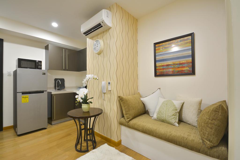 Milano Versace Suites Makati City ภายนอก รูปภาพ