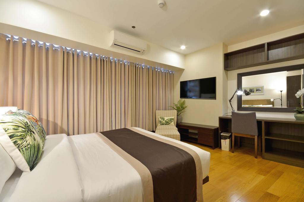 Milano Versace Suites Makati City ภายนอก รูปภาพ