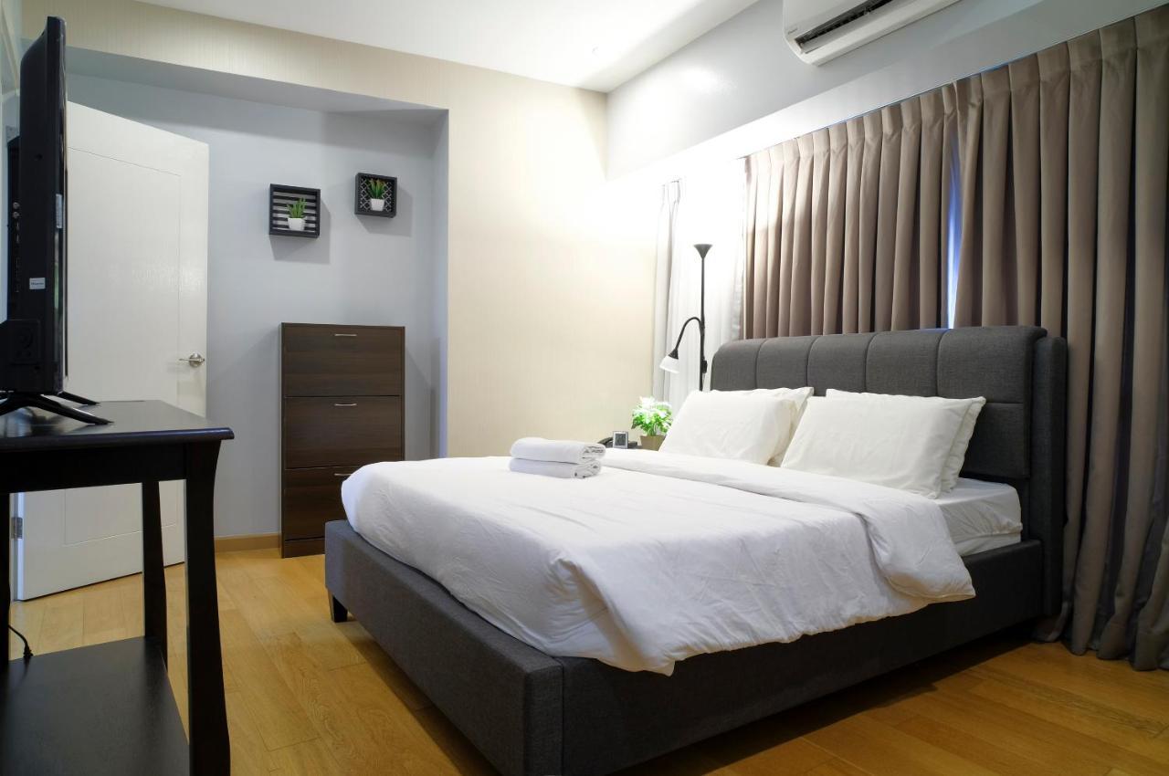 Milano Versace Suites Makati City ภายนอก รูปภาพ
