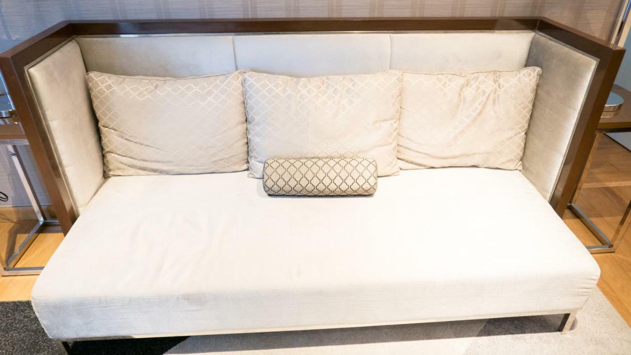 Milano Versace Suites Makati City ภายนอก รูปภาพ